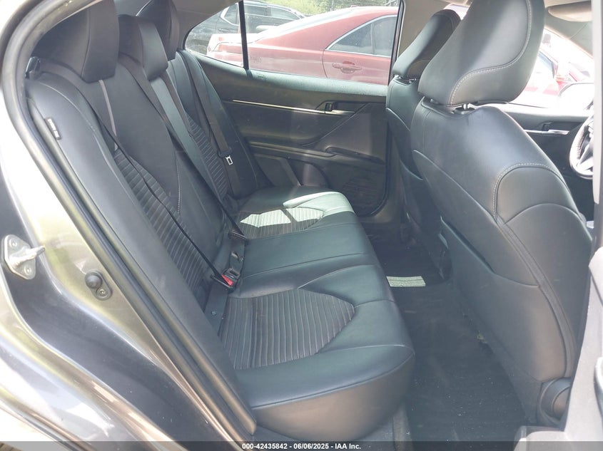 2019 TOYOTA CAMRY VIN: 4T1B11HK0KU835489