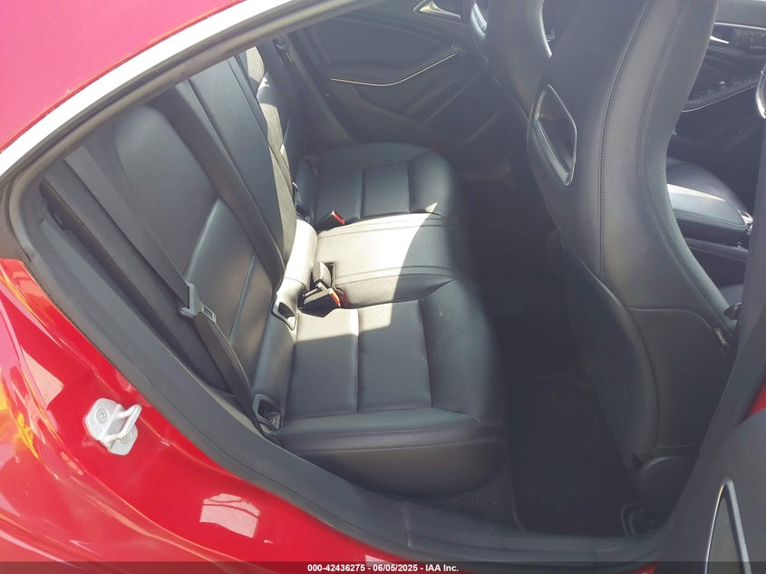 2014 MERCEDES-BENZ CLA 250 VIN: WDDSJ4GB4EN130447