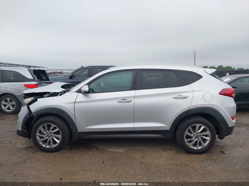 2016 HYUNDAI TUCSON SE - KM8J3CA44GU054897