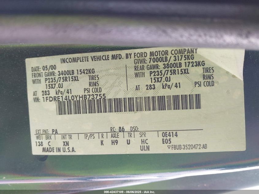 2000 Ford E-150 Recreational VIN: 1FDRE14L0YHB73755 Lot: 42437109