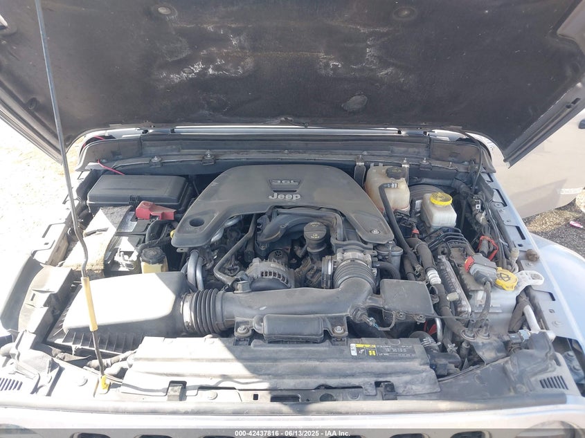 2018 JEEP WRANGLER UNLIMITED SAHARA - 1C4HJXEG2JW124882