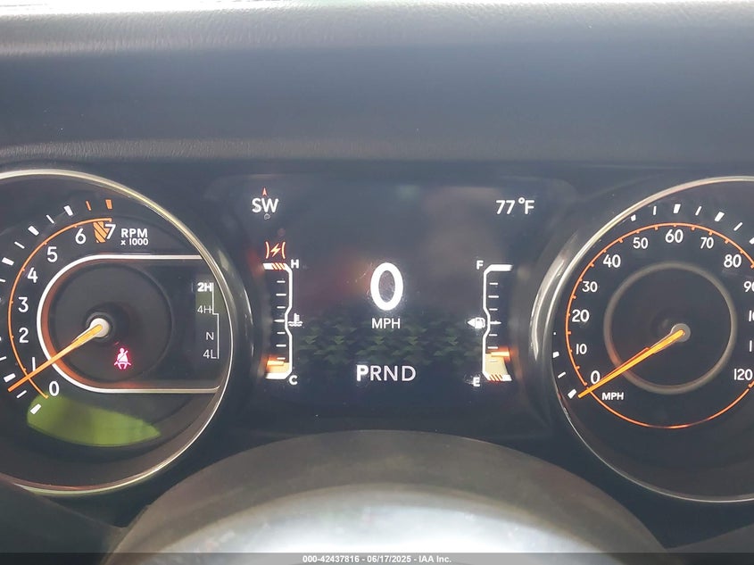 2018 JEEP WRANGLER UNLIMITED SAHARA - 1C4HJXEG2JW124882