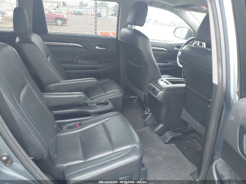 2015 Toyota Highlander Limited Platinum V6/Limited V6 VIN: 5TDDKRFH4FS10844 Lot: 42438399