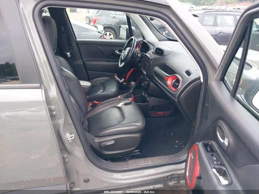 2021 JEEP RENEGADE TRAILHAWK 4X4 - ZACNJDC12MPM56979