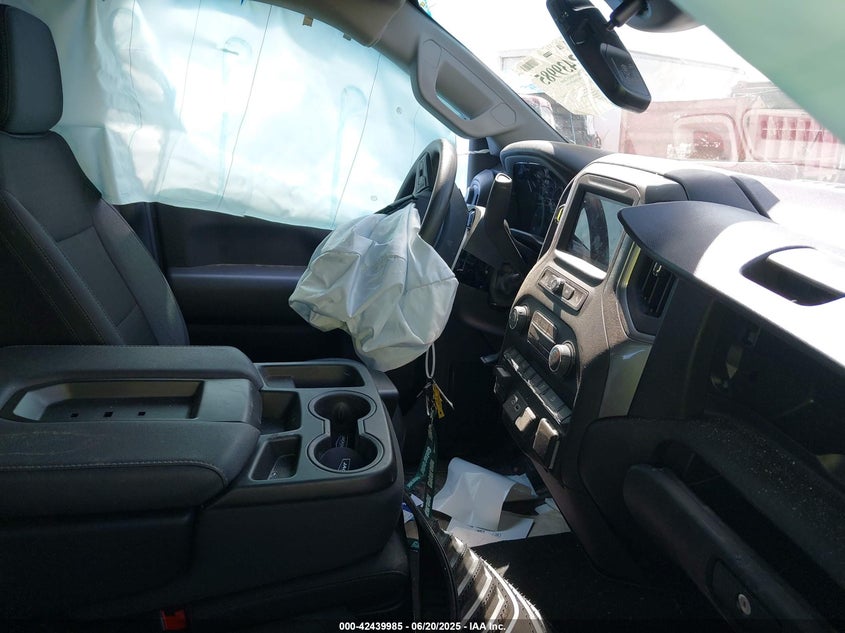 2GC4YMEYXR1251657 2024 CHEVROLET SILVERADO photo no. 5