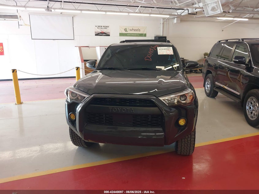 2024 TOYOTA 4RUNNER SR5 PREMIUM - JTENU5JR7R6234162