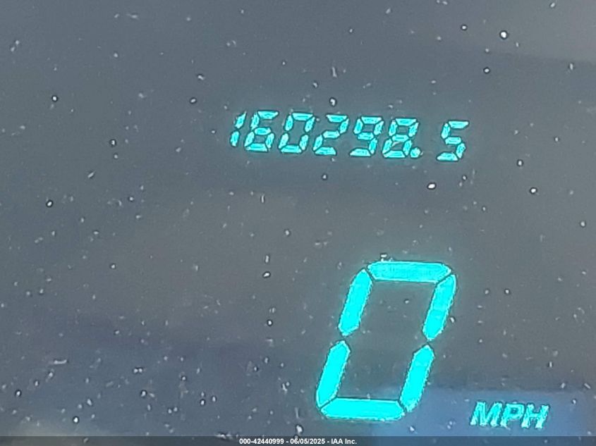 1997 Lincoln Town Car Executive VIN: 1LNLM81W5VY660428 Lot: 42440999