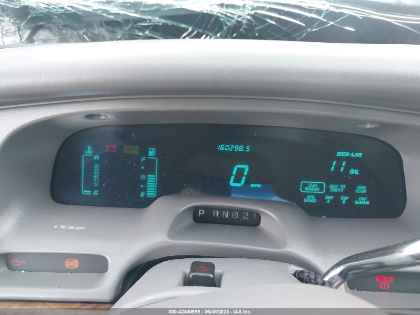 1997 Lincoln Town Car Executive VIN: 1LNLM81W5VY660428 Lot: 42440999