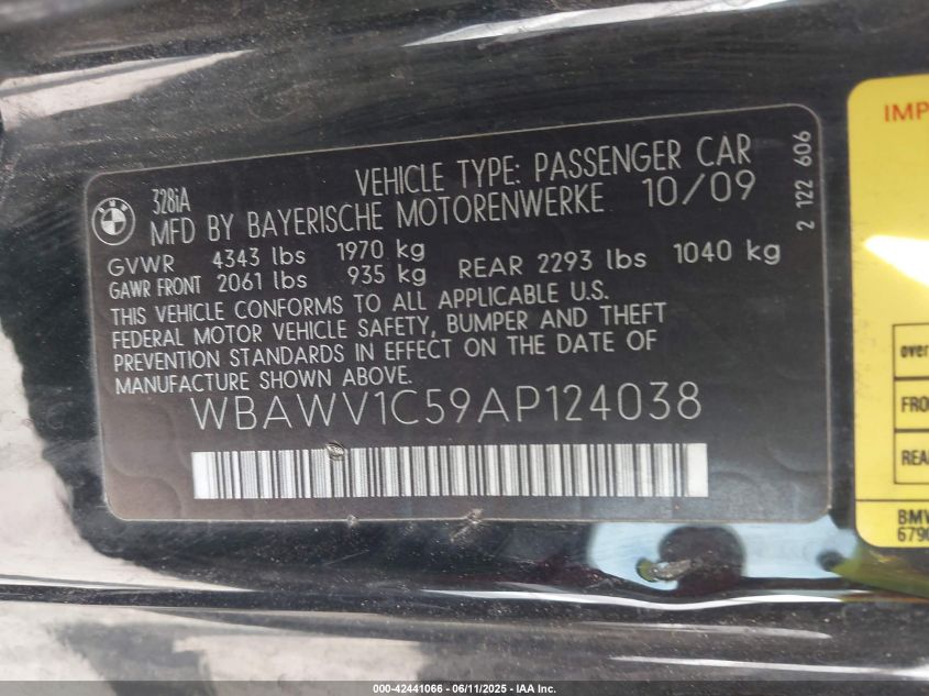 2010 BMW 328I VIN: WBAWV1C59AP12403 Lot: 42441066