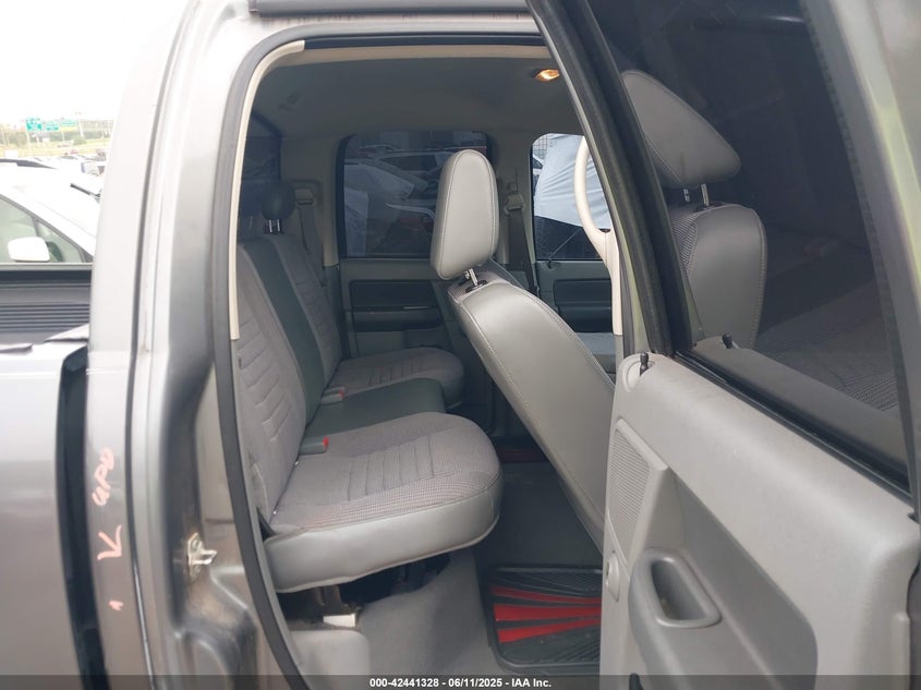 2008 Dodge Ram 1500 St/Sxt VIN: 1D7HA18K18J233943 Lot: 42441328