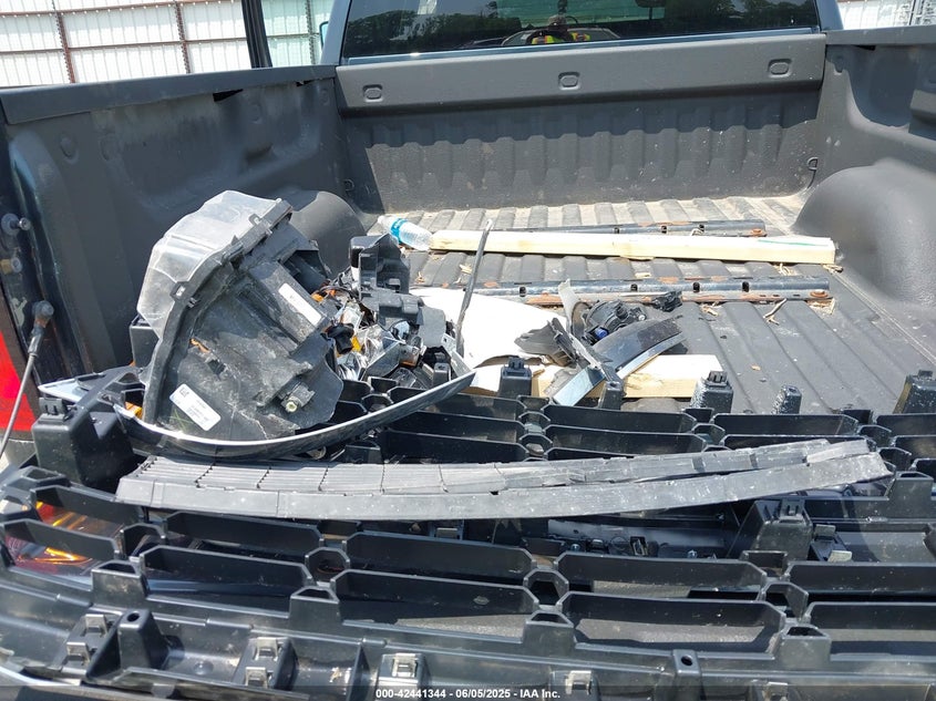 2018 CHEVROLET SILVERADO 1500 1LT - 3GCUKREC6JG125021