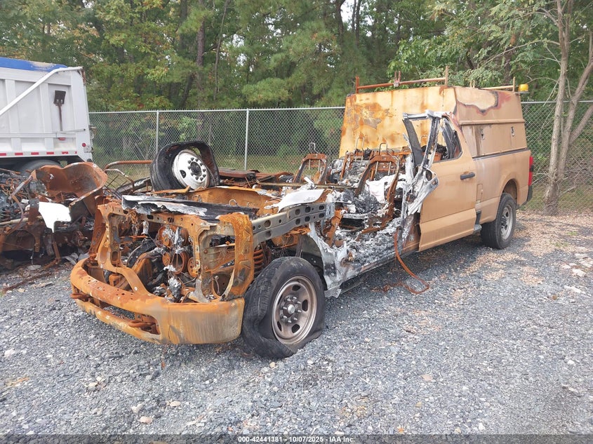 1FT8W3AA3PEC72730 2023 FORD F350 photo no. 2
