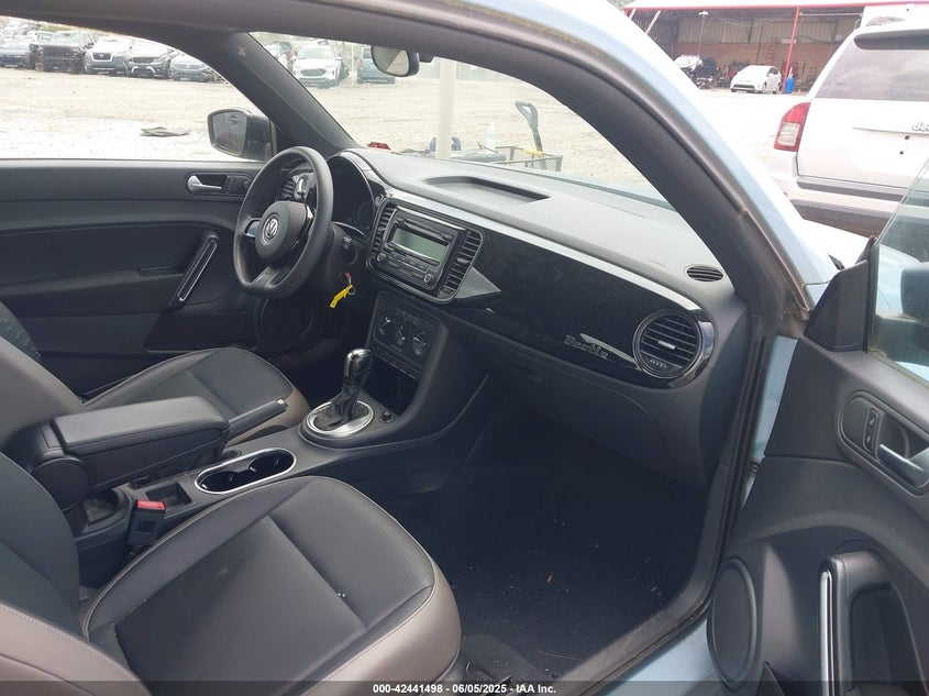 2015 VOLKSWAGEN BEETLE VIN: 3VWF17AT5FM611508