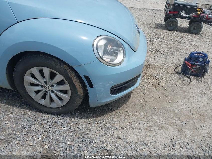 2015 VOLKSWAGEN BEETLE VIN: 3VWF17AT5FM611508