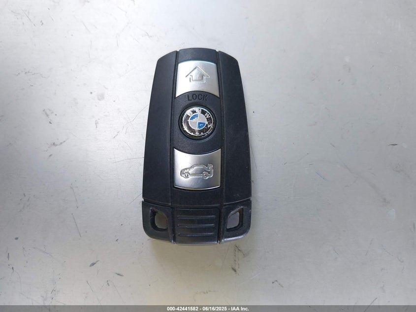2011 BMW 328I VIN: WBAPH5G57BNM72284
