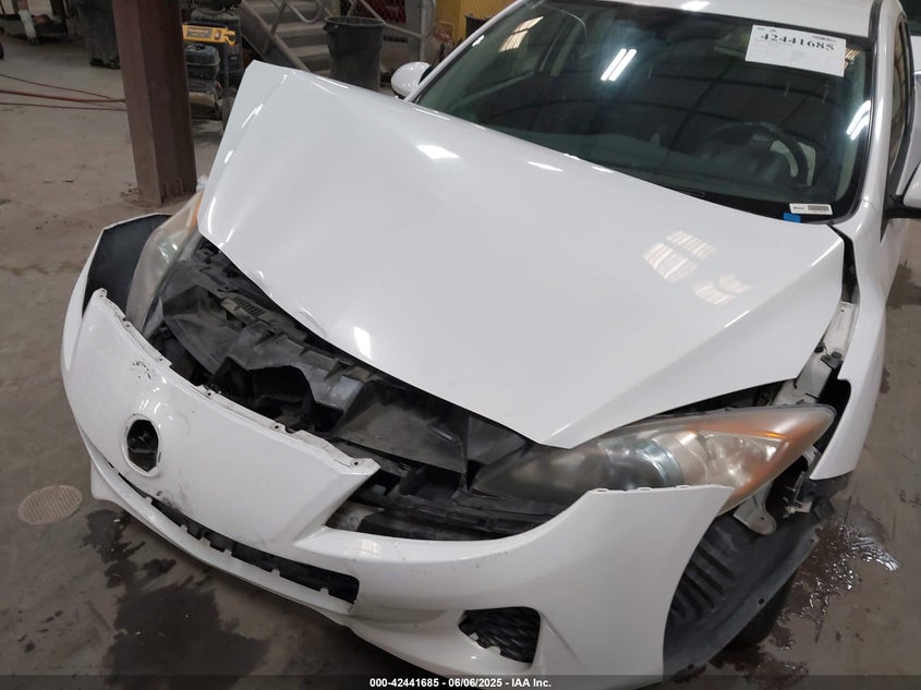 2012 MAZDA MAZDA3 VIN: JM1BL1L88C1697536