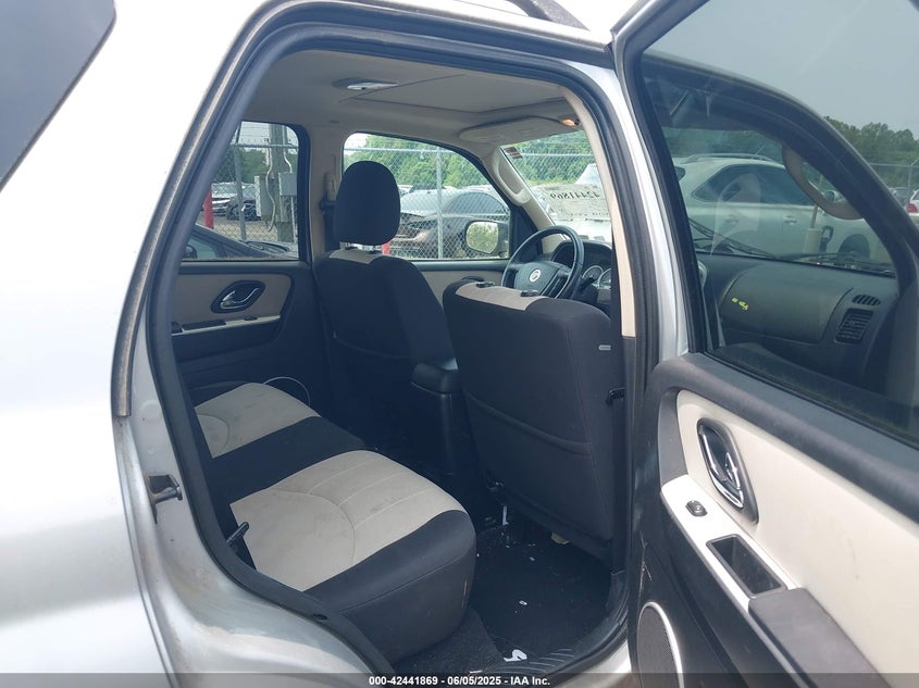 2005 Mercury Mariner Luxury/Premier VIN: 4M2CU57135DJ23718 Lot: 42441869