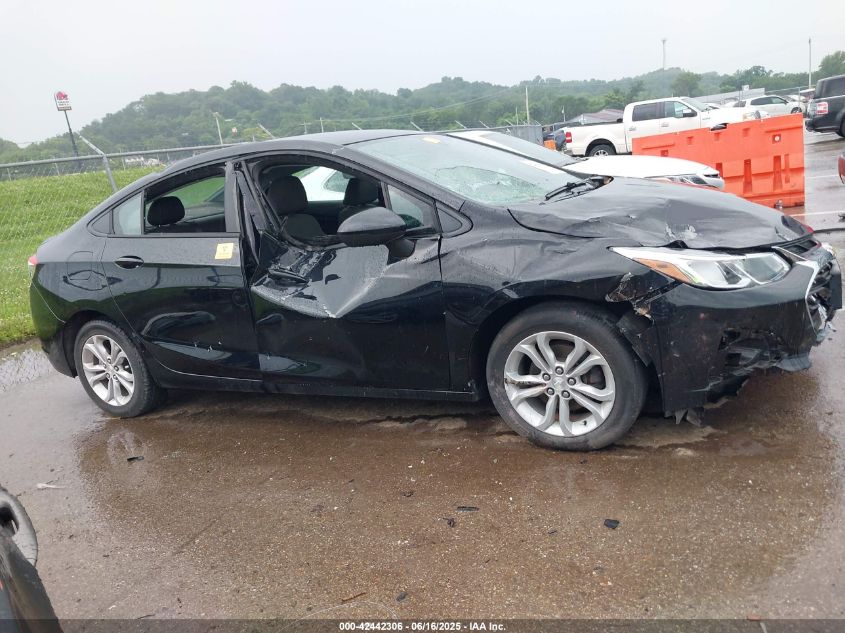 2019 Chevrolet Cruze Ls VIN: 1G1BC5SM1K7130885 Lot: 42442306