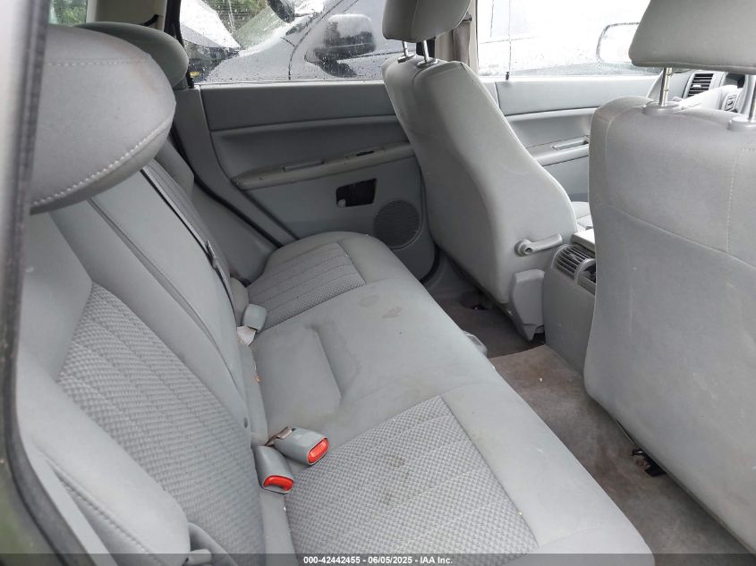 2005 Jeep Grand Cherokee Laredo VIN: 1J8GR48K55C601842 Lot: 42442455