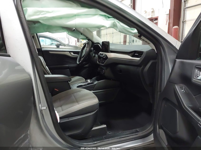 2021 FORD ESCAPE VIN: 1FMCU9G67MUA02760