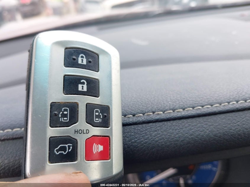 2015 TOYOTA SIENNA LIMITED 7 PASSENGER - 5TDYK3DC9FS637283