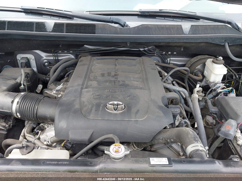 2018 TOYOTA TUNDRA SR5 5.7L V8 - 5TFDY5F16JX689493