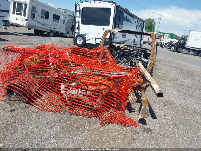 2022 Ford E-450 Cutaway VIN: 1FDXE4FN5NDC36942 Lot: 42443888