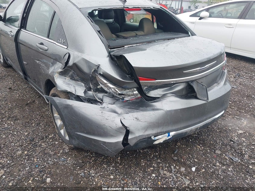 2012 CHRYSLER 200 VIN: 1C3CCBBB0CN131942