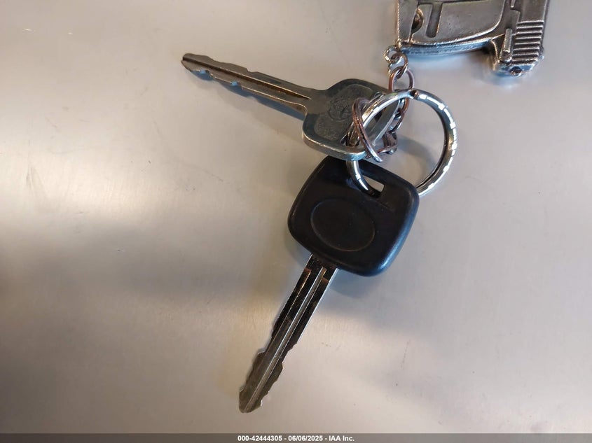 2001 Toyota Corolla Ce VIN: 1NXBR12E21Z517013 Lot: 42444305