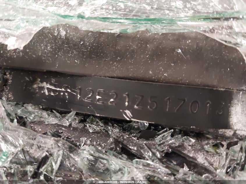 2001 Toyota Corolla Ce VIN: 1NXBR12E21Z517013 Lot: 42444305