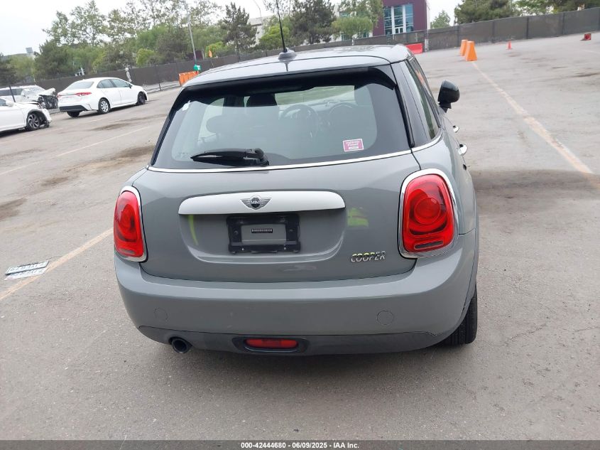 2015 Mini Hardtop Cooper VIN: WMWXS5C53FT827458 Lot: 42444680