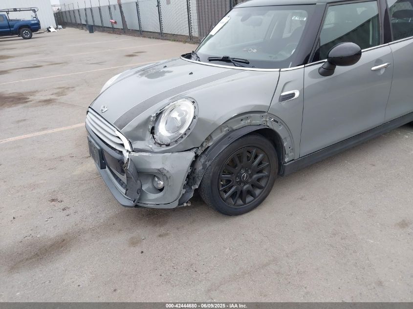 2015 Mini Hardtop Cooper VIN: WMWXS5C53FT827458 Lot: 42444680