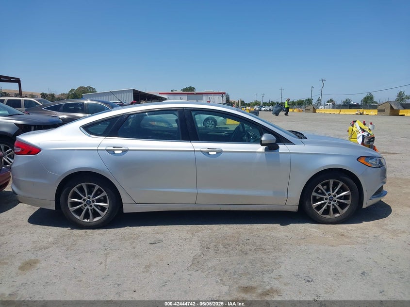 2017 FORD FUSION VIN: 3FA6P0HD5HR195575