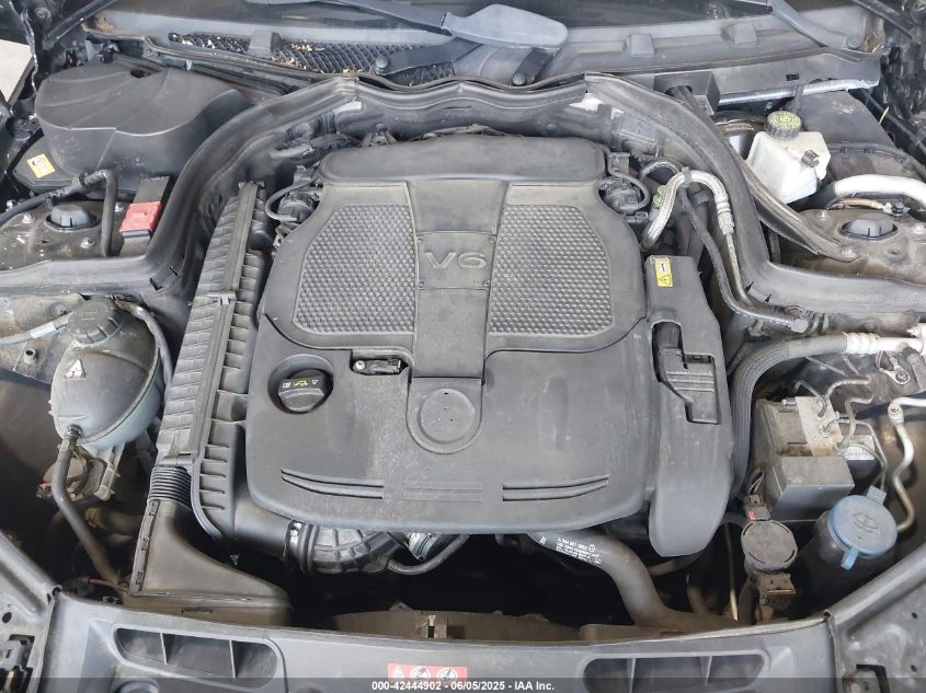 2013 Mercedes-Benz C 300 Luxury 4Matic/Sport 4Matic VIN: WDDGF8ABXDA797181 Lot: 42444902