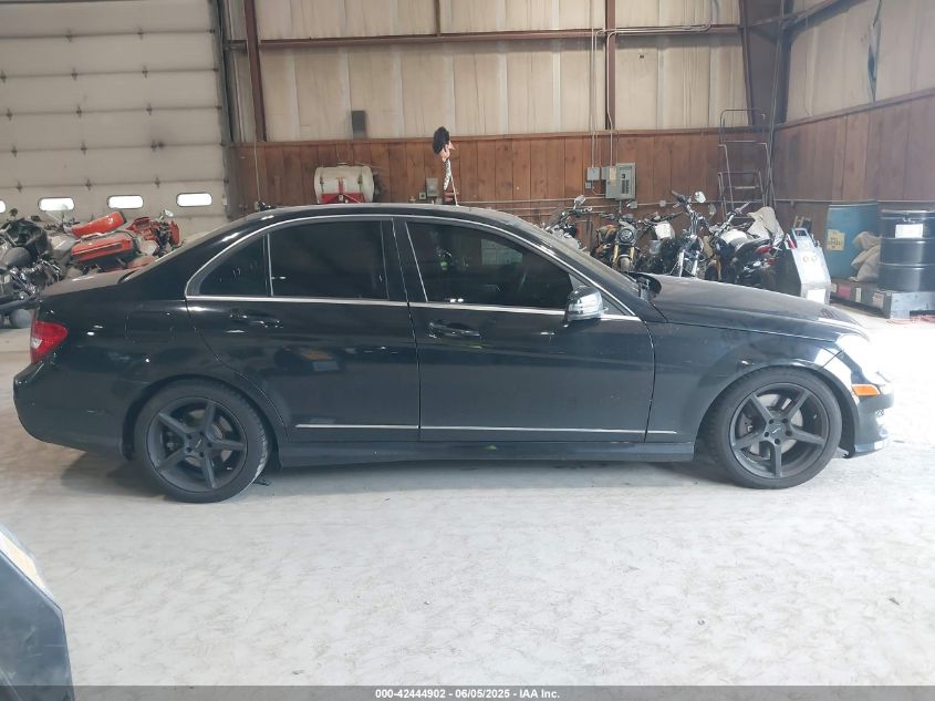 2013 Mercedes-Benz C 300 Luxury 4Matic/Sport 4Matic VIN: WDDGF8ABXDA797181 Lot: 42444902