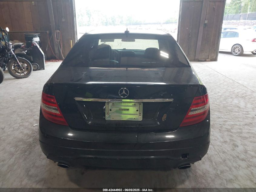 2013 Mercedes-Benz C 300 Luxury 4Matic/Sport 4Matic VIN: WDDGF8ABXDA797181 Lot: 42444902