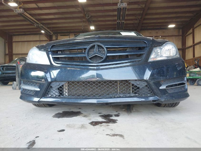 2013 Mercedes-Benz C 300 Luxury 4Matic/Sport 4Matic VIN: WDDGF8ABXDA797181 Lot: 42444902