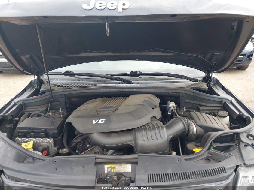 2015 JEEP GRAND CHEROKEE VIN: 1C4RJFBG3FC130038