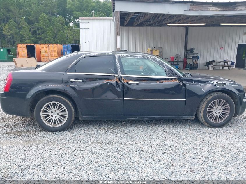 2010 Chrysler 300 Touring/Signature Series/Executive Series VIN: 2C3CA5CVXAH162184 Lot: 42445699