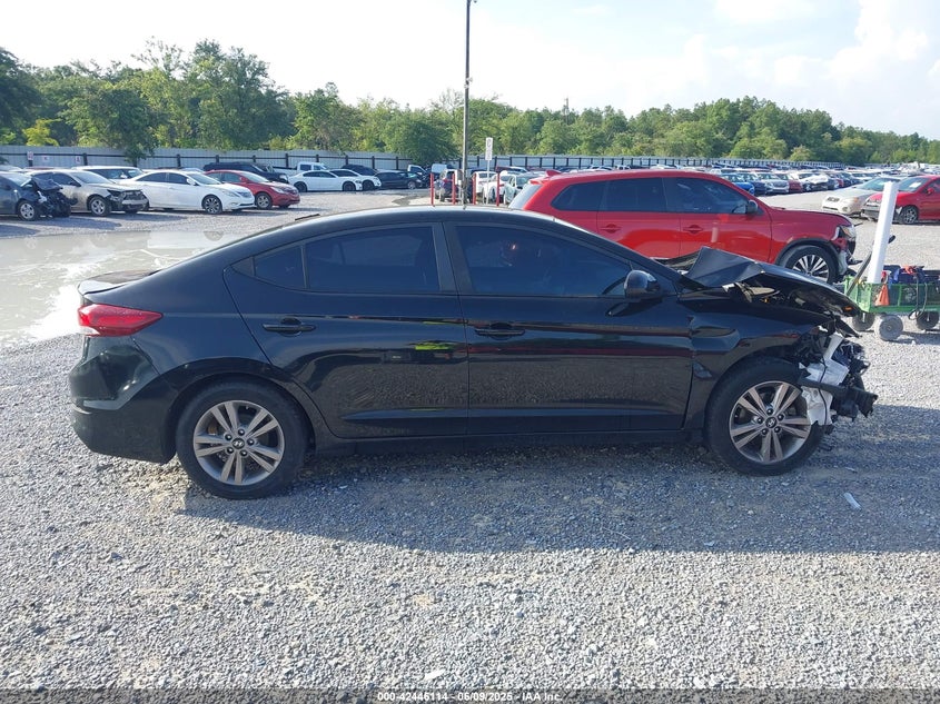 2017 HYUNDAI ELANTRA VIN: KMHD84LF0HU237234