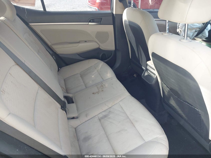 2017 HYUNDAI ELANTRA VIN: KMHD84LF0HU237234