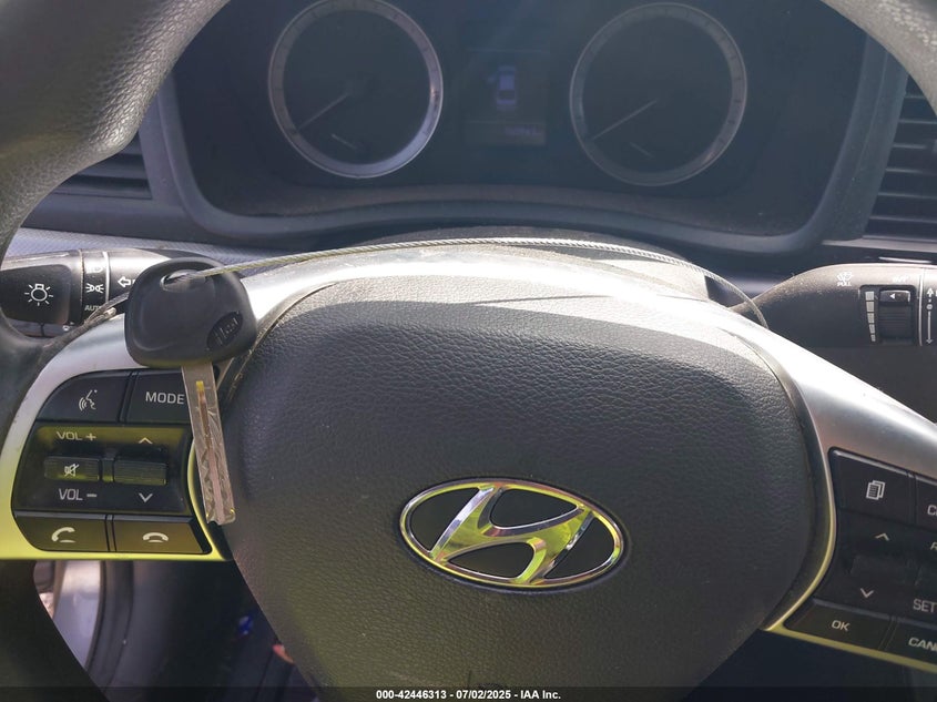 2019 Hyundai Sonata Se VIN: 5NPE24AF8KH776635 Lot: 42446313