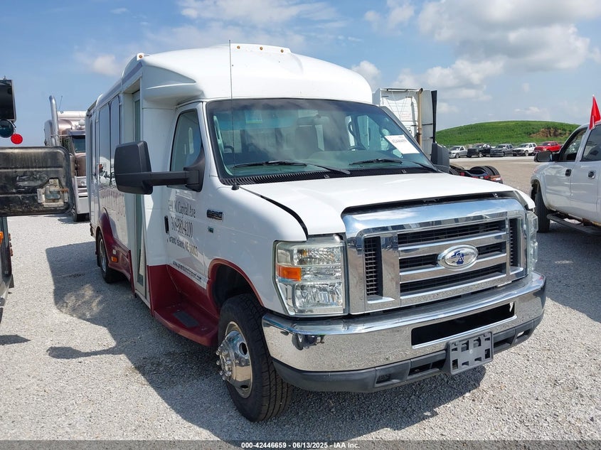 2015 Ford E-350 Cutaway white other gasoline 1FDWE3FL7FDA19575 photo #1