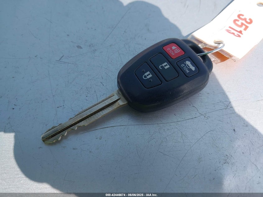 2015 Toyota Corolla VIN: 2C1BURHEXFC386118 Lot: 42446674