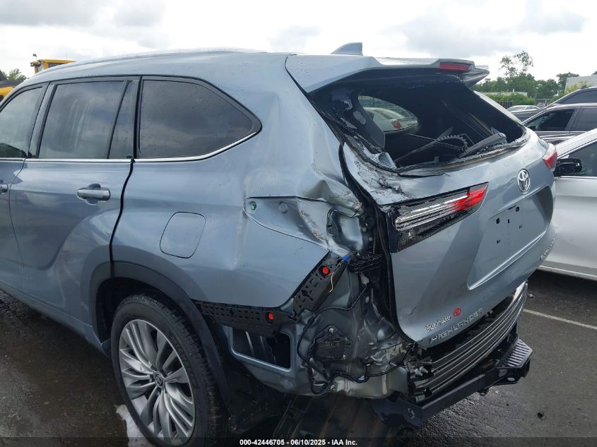 2021 Toyota Highlander - 5TDFZRBH7MS109534