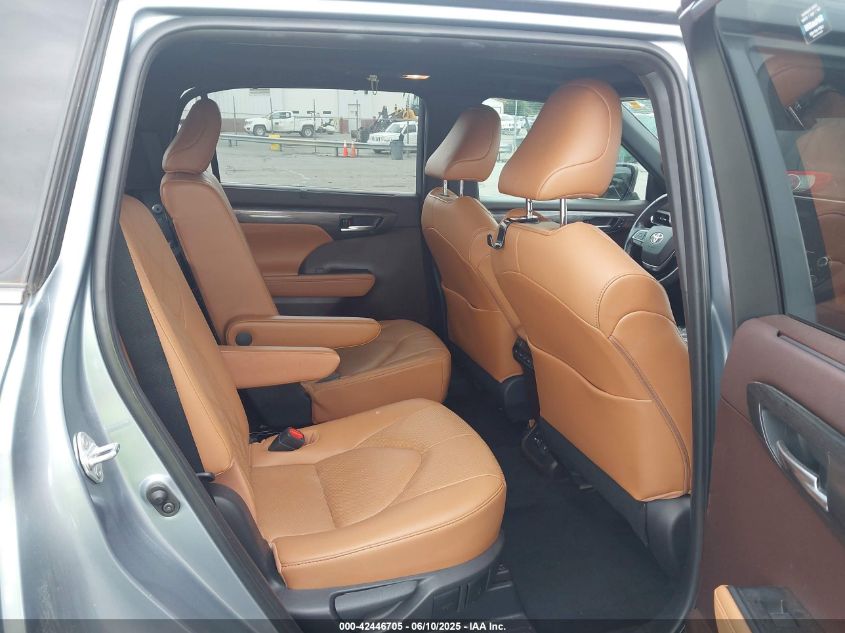 2021 Toyota Highlander - 5TDFZRBH7MS109534