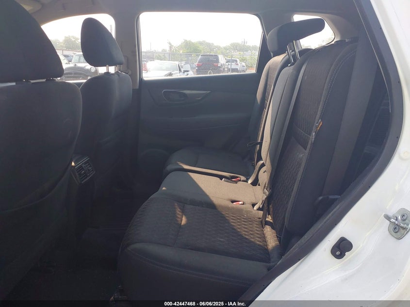 2019 Nissan Rogue S VIN: KNMAT2MV2KP549111 Lot: 42447468