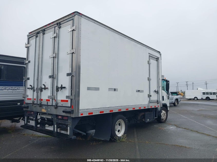 JALE5W160J7304000 2018 ISUZU  photo no. 4