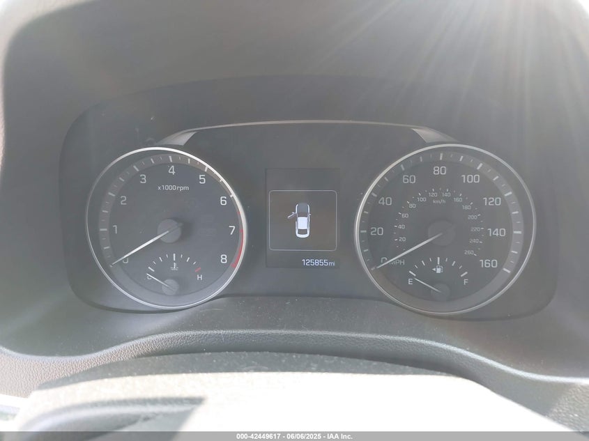 VIN 5NPD84LF2JH240317 2018 HYUNDAI ELANTRA SEL