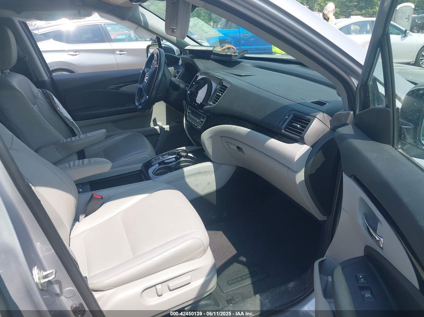 2019 HONDA PILOT VIN: 5FNYF6H08KB025449